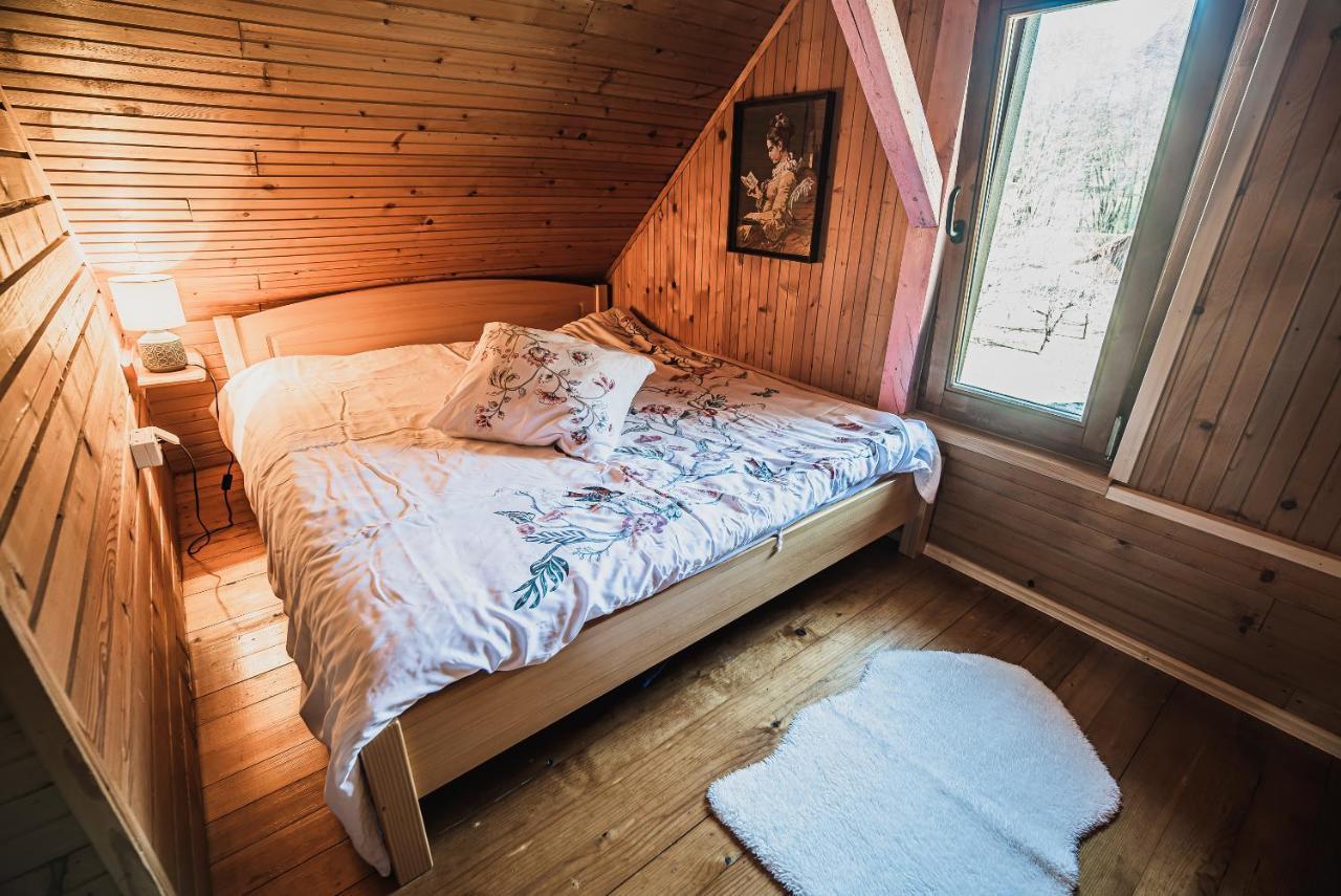 Wooden Cabin Zurej With Hot Tub Bukovje v Babni Gori エクステリア 写真