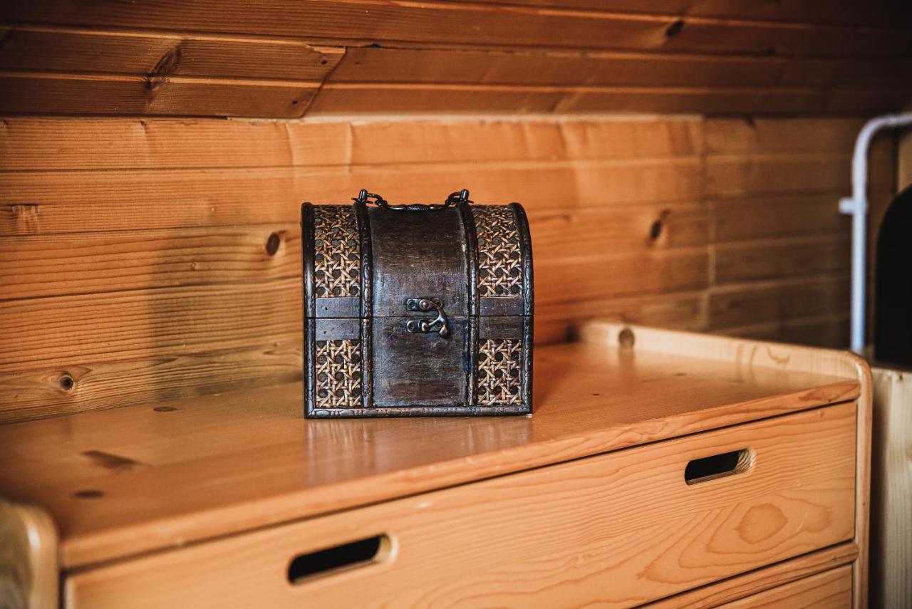 Wooden Cabin Zurej With Hot Tub Bukovje v Babni Gori エクステリア 写真